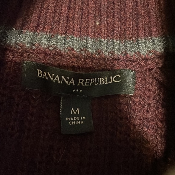 Men’s Merlot colored Banana Republic sweater - Picture 2 of 3